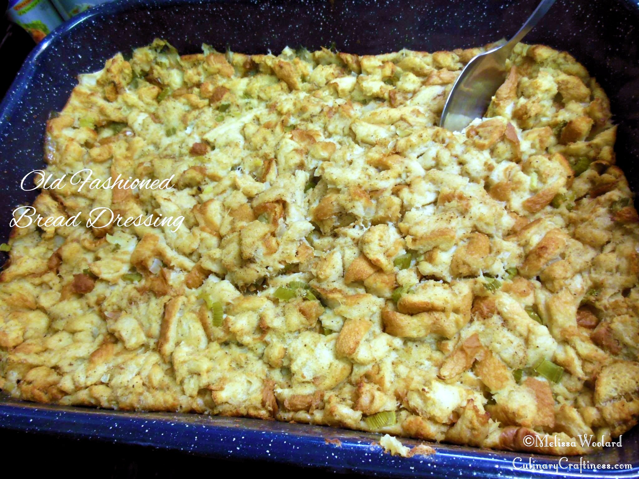Old-Fashioned Bread Dressing